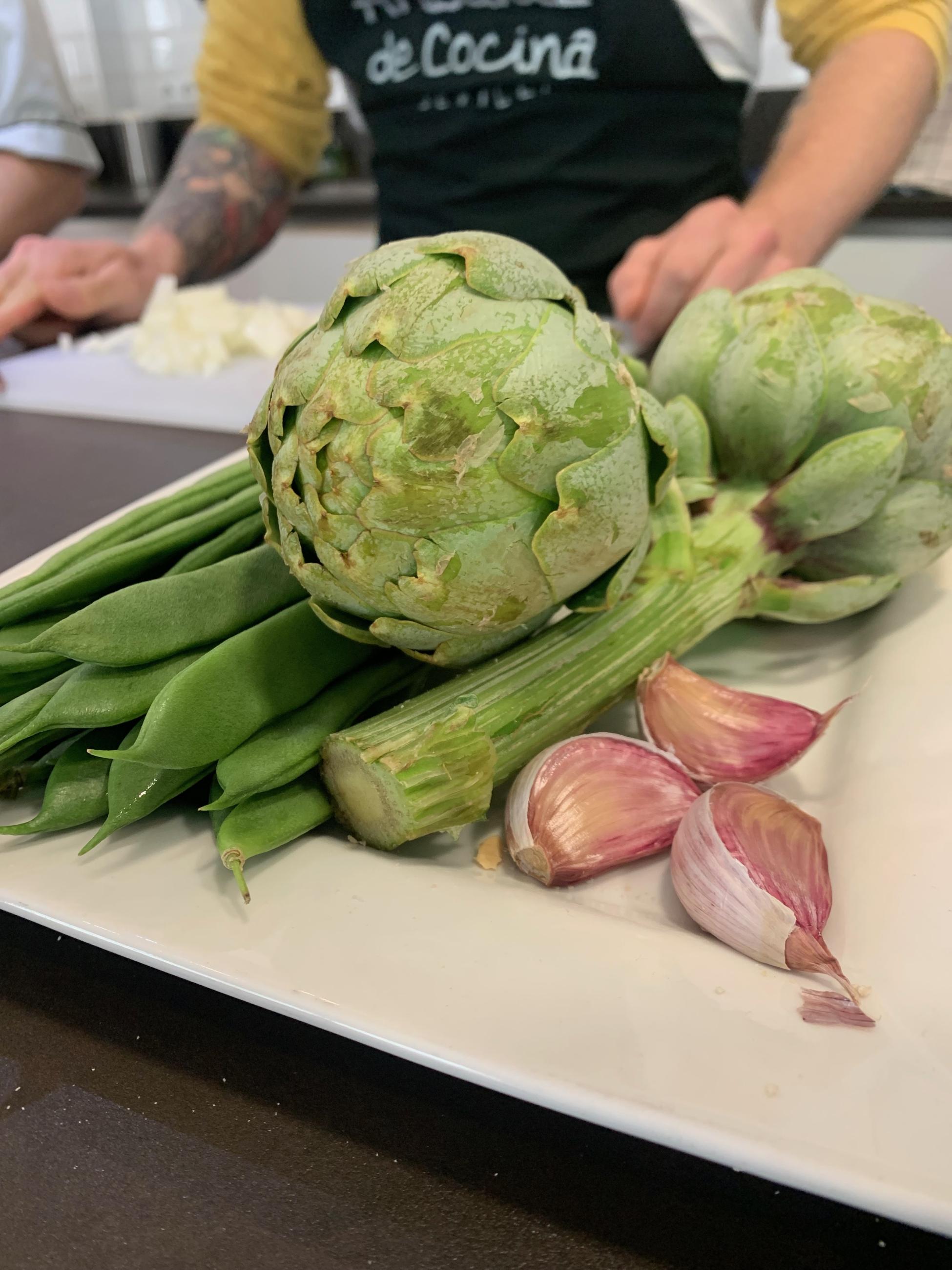 Paella Ingredients: artichoke, green bean peas, shallots, garlic, onion