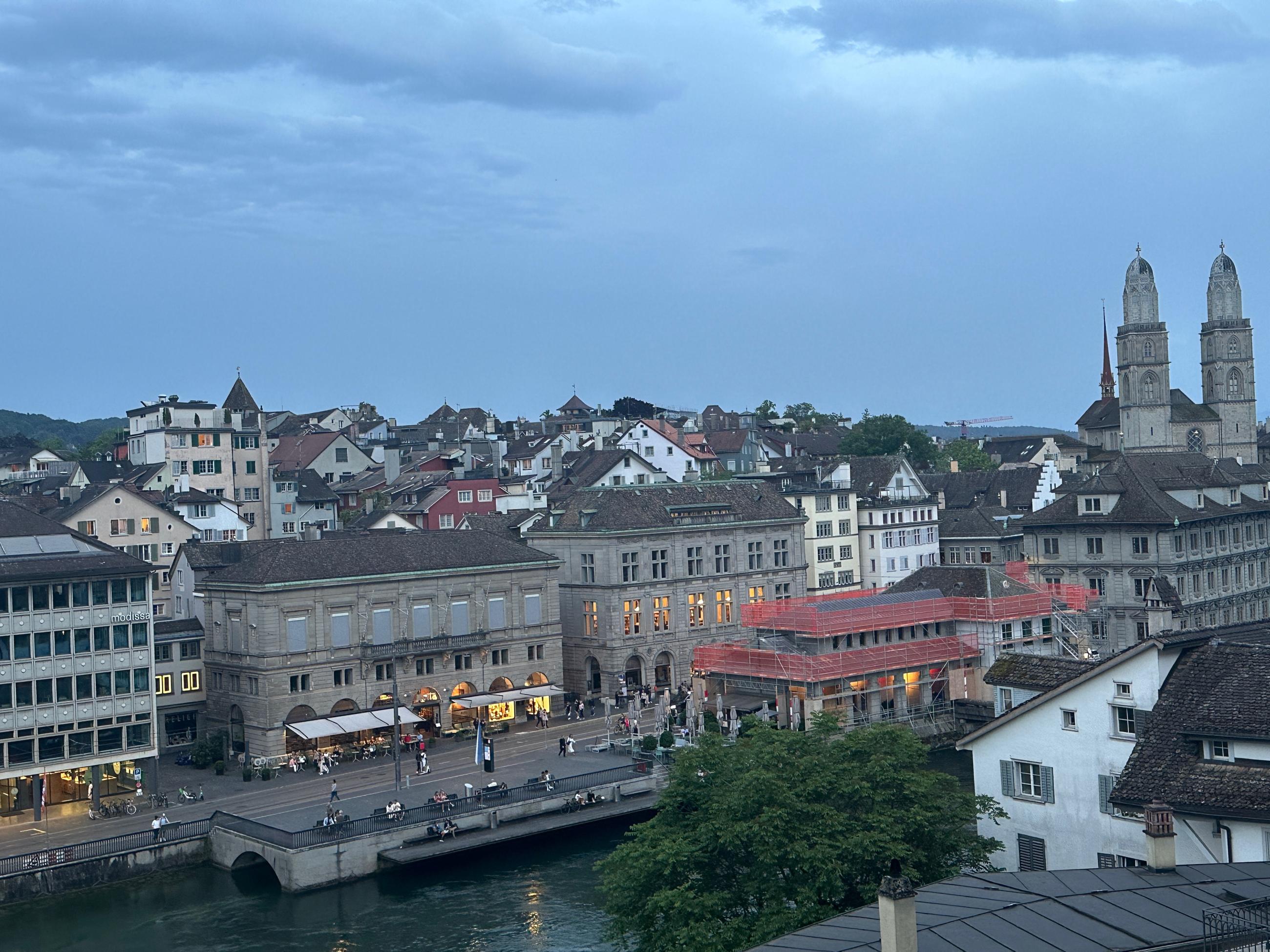 zurich buildings and city